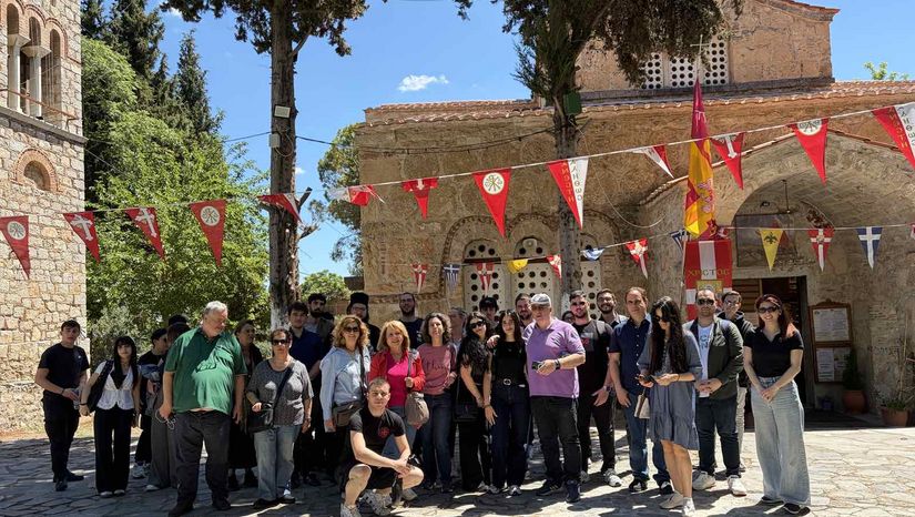 Εκπαιδευτική Επίσκεψη των Φοιτητών του Τμήματος Θεολογίας του Ε.Κ.Π.Α. στην Ιερά Μονή Οσίου Λουκά και σε θρησκευτικά και αρχαιολογικά μνημεία της Βοιωτίας